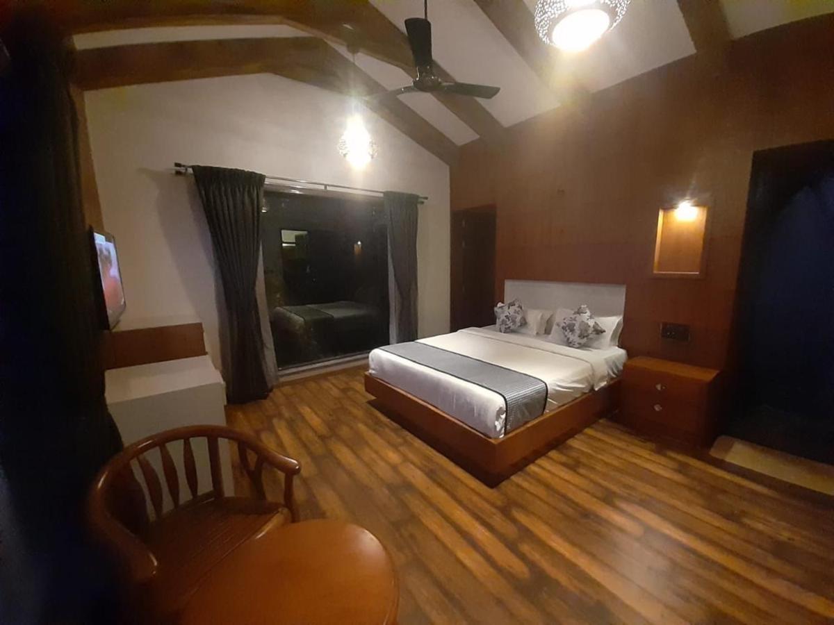 Biranji Aqua Retreat Hotel จิกมากาลูร์ ภายนอก รูปภาพ