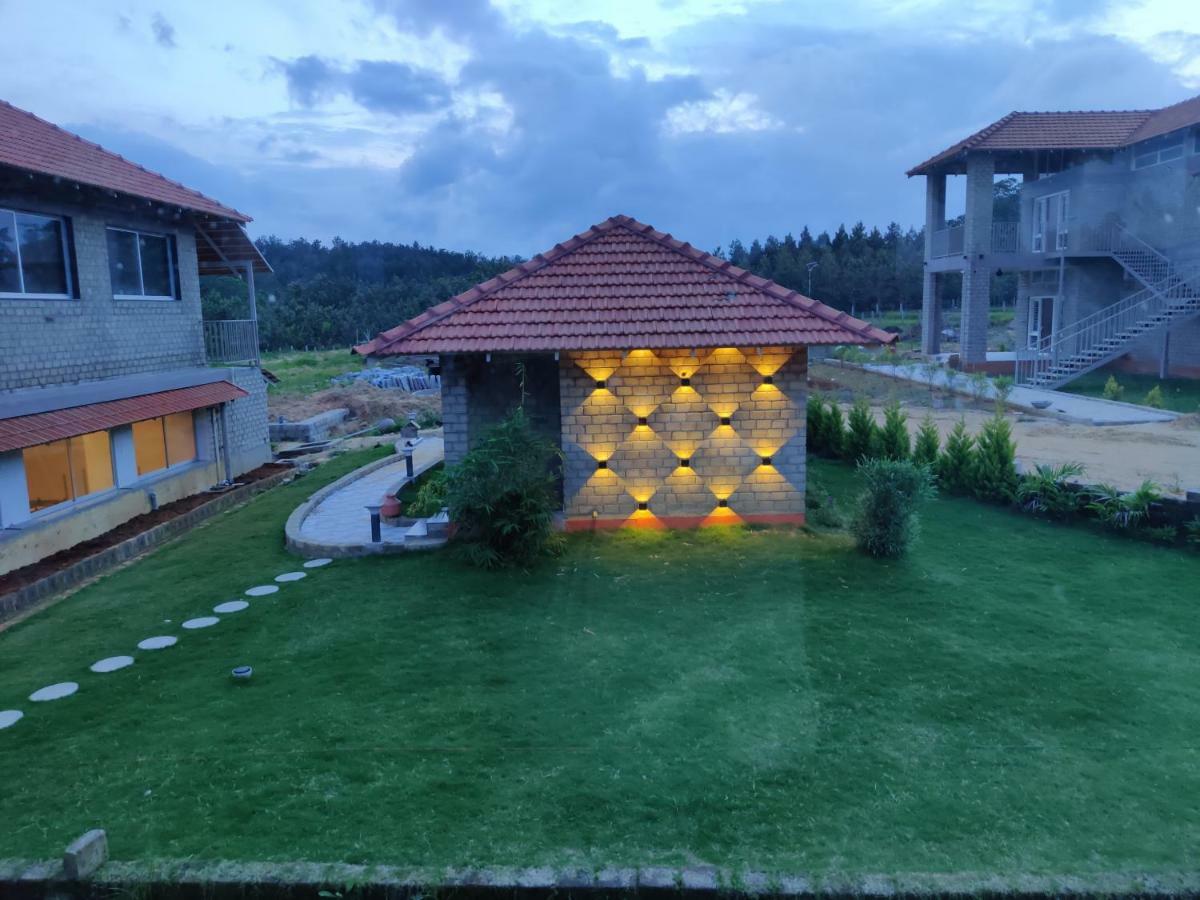 Biranji Aqua Retreat Hotel จิกมากาลูร์ ภายนอก รูปภาพ