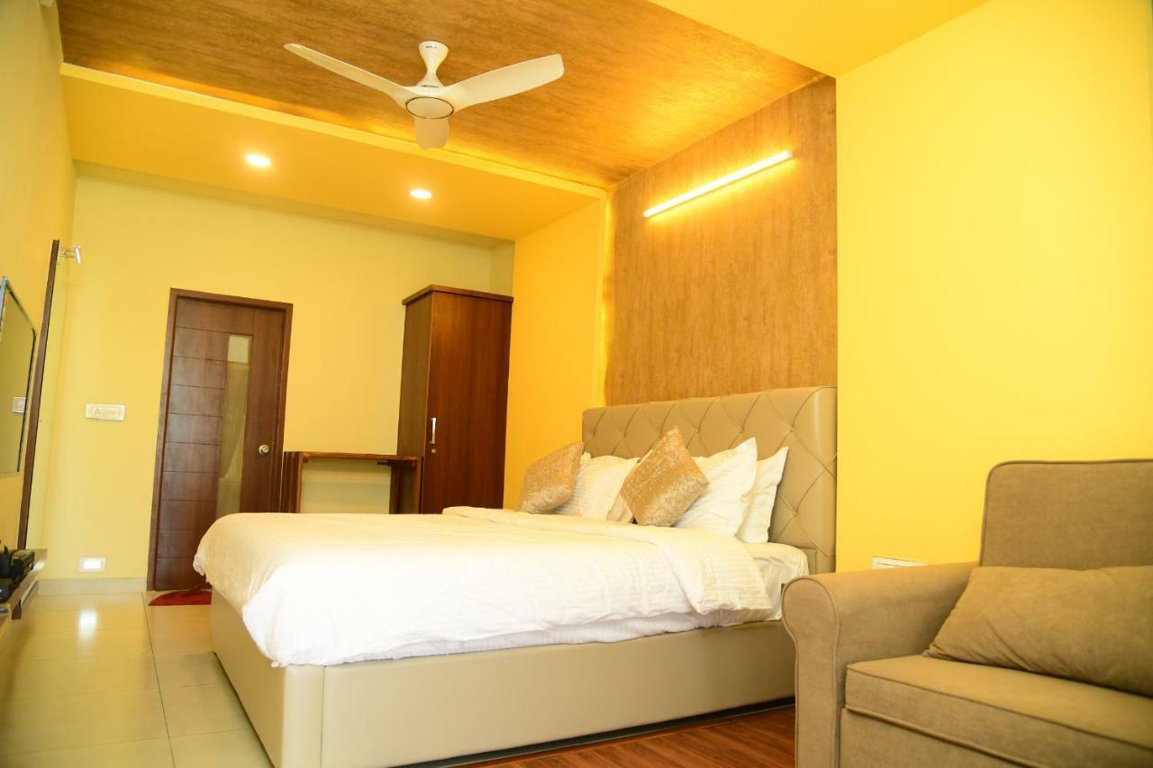 Biranji Aqua Retreat Hotel จิกมากาลูร์ ภายนอก รูปภาพ