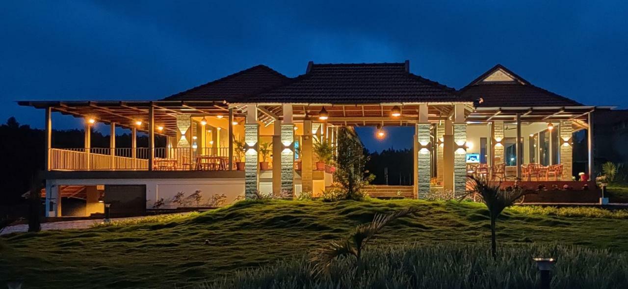 Biranji Aqua Retreat Hotel จิกมากาลูร์ ภายนอก รูปภาพ
